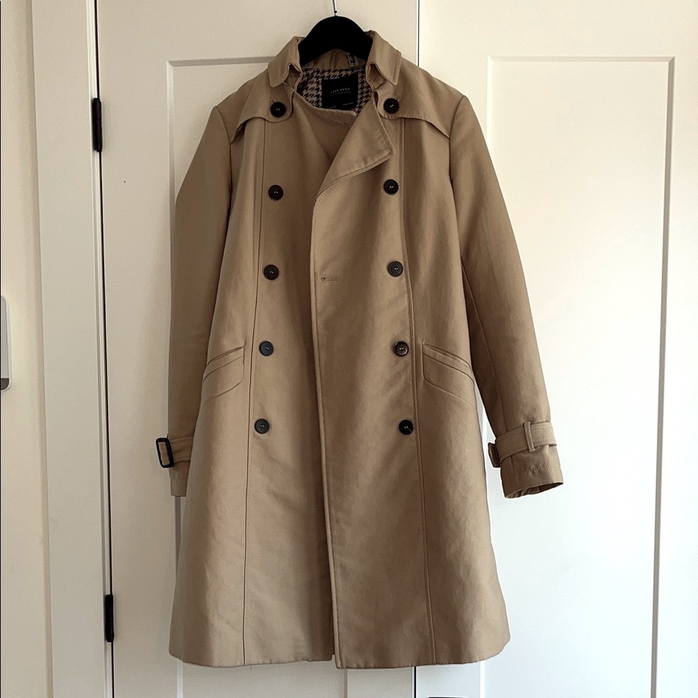 Zara Woman’s Beige Double-Breasted Trench Coat.